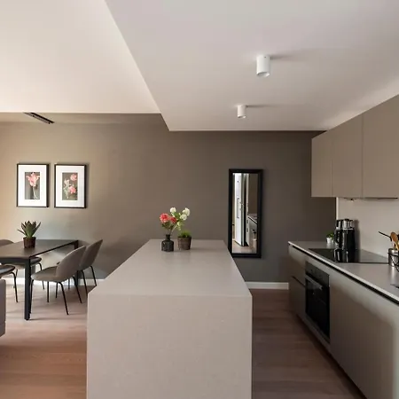 Apartment Gorgeous Bright Modern 2bed2bath Home! #69 Istanbul